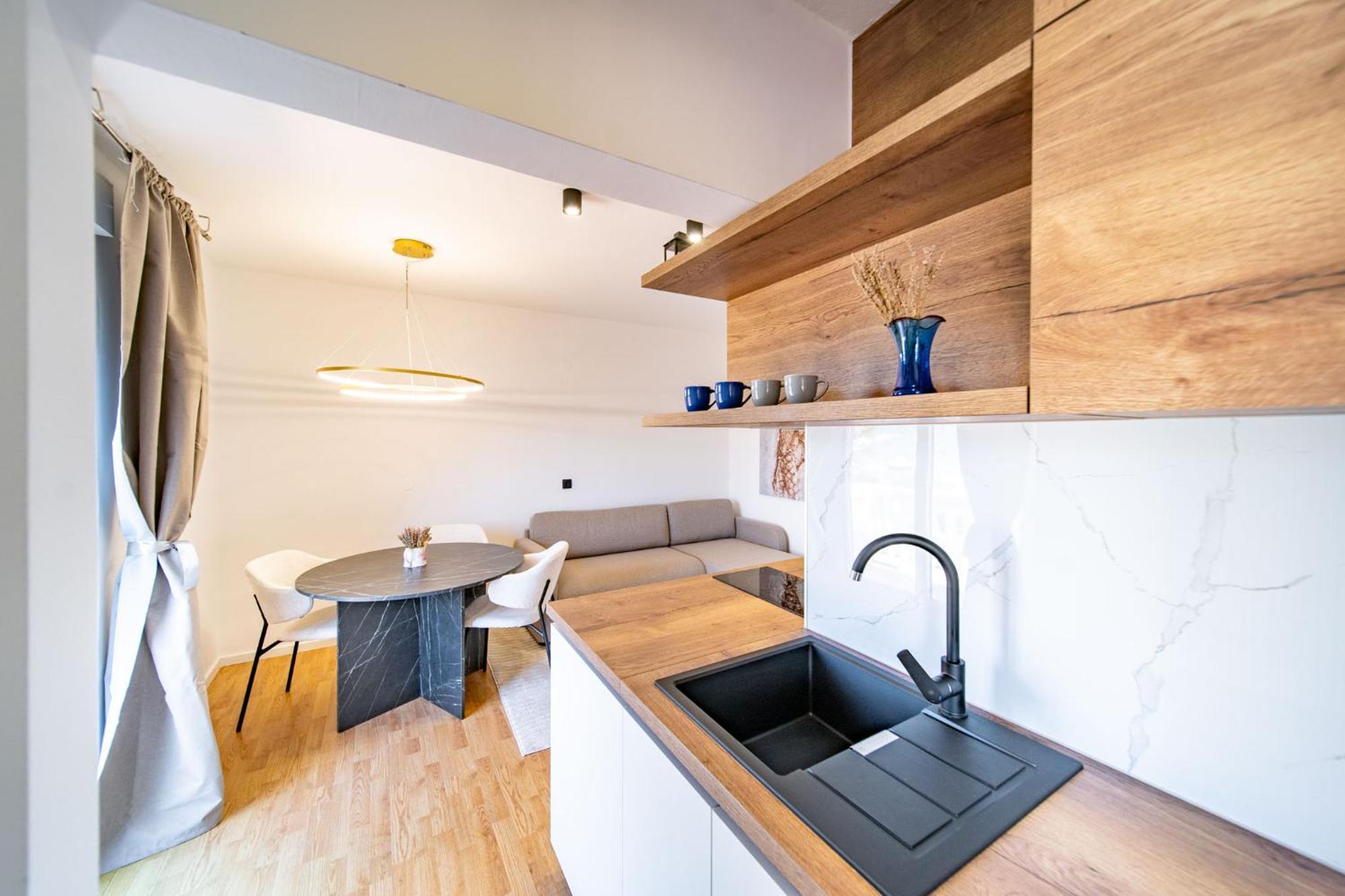 Guesthouse Mira Rab Town Chambre photo